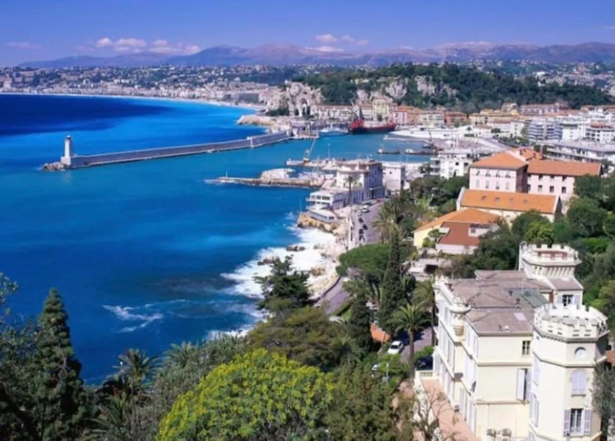 Great And Light Private Room In The Heart Of Nicea Francja